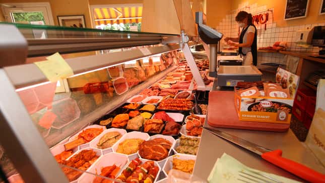 Bundesregierung will Herkunftskennzeichnung ab 2024 auf unverpacktes Fleisch ausweiten